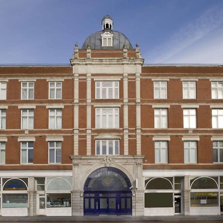 Marlin Apartments Commercial Road - Limehouse Лондон Екстер'єр фото