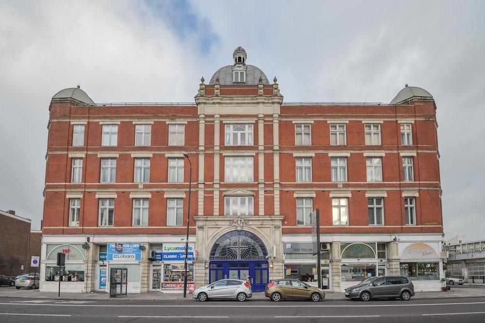 Marlin Apartments Commercial Road - Limehouse Лондон Екстер'єр фото
